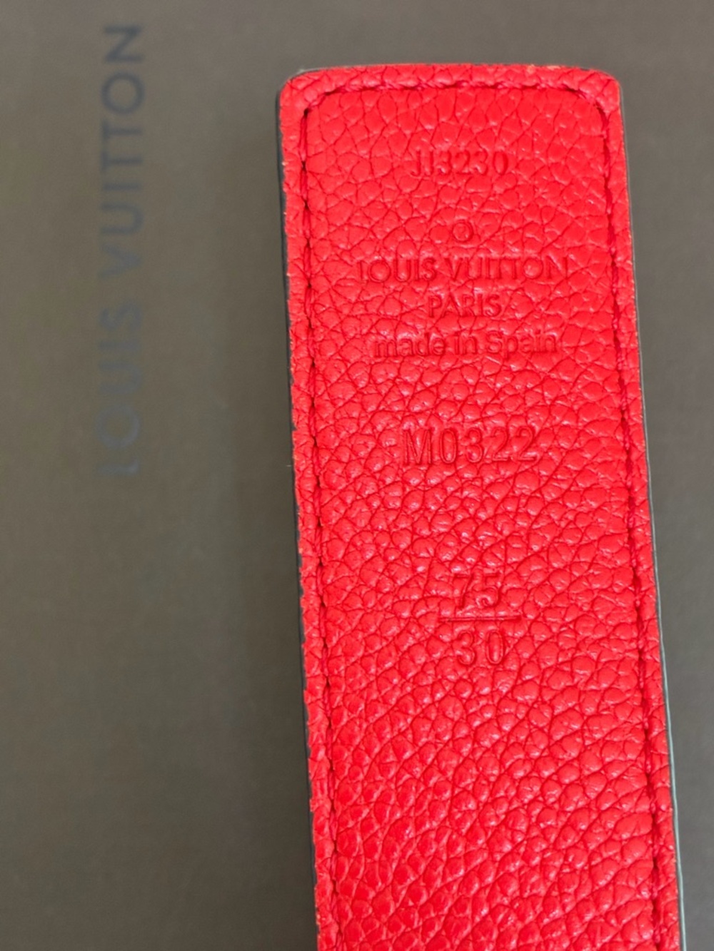LOUIS VUITTON Monogram 30mm LV Initiales Reversible Belt - Picture 8 of 9